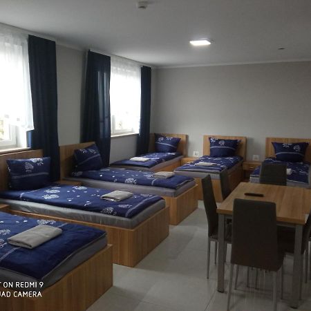 Hostel Czerwony Szafir Grodzisk Grodzisk Mazowiecki Exteriér fotografie