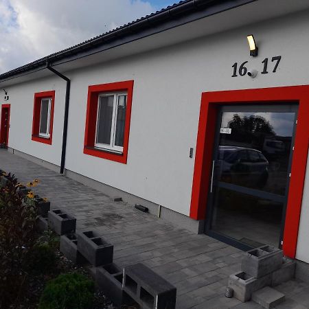 Hostel Czerwony Szafir Grodzisk Grodzisk Mazowiecki Exteriér fotografie