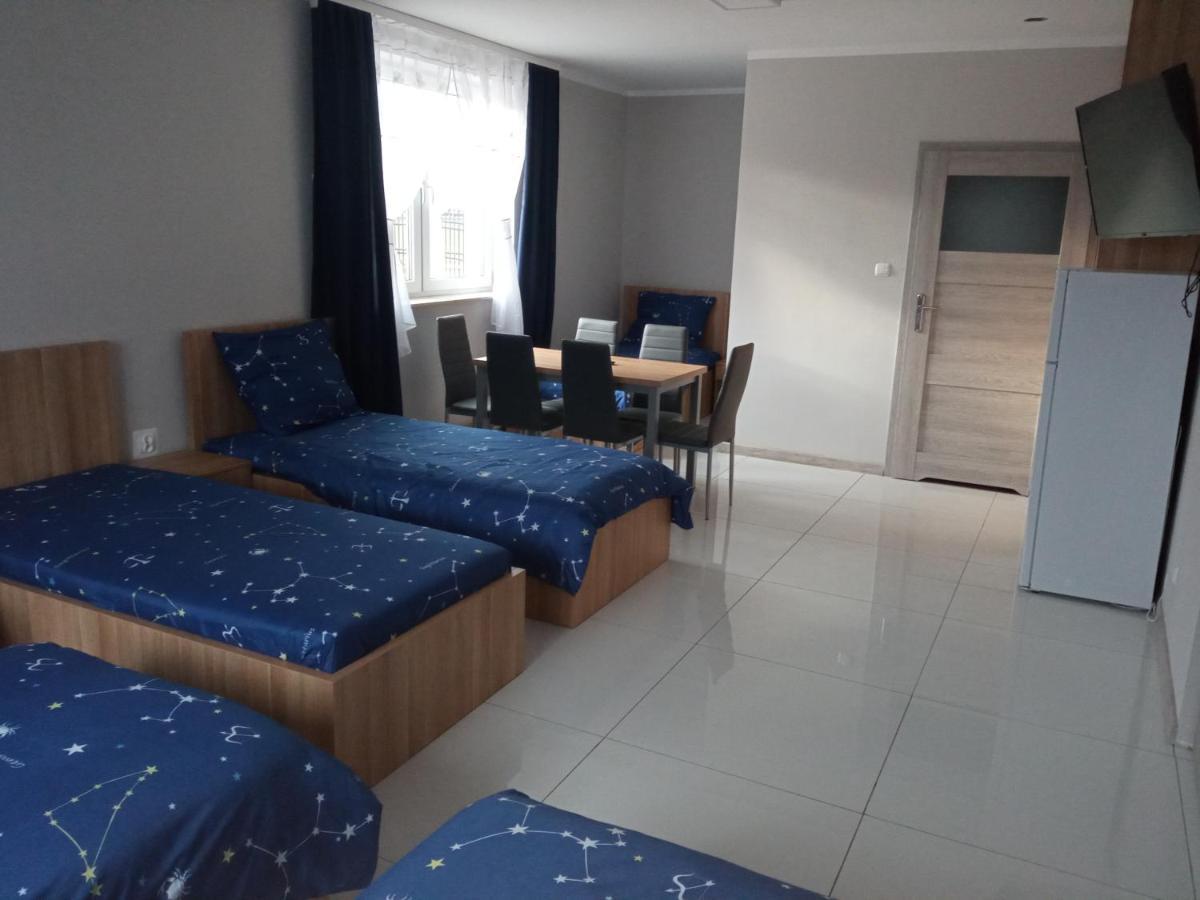 Hostel Czerwony Szafir Grodzisk Grodzisk Mazowiecki Exteriér fotografie