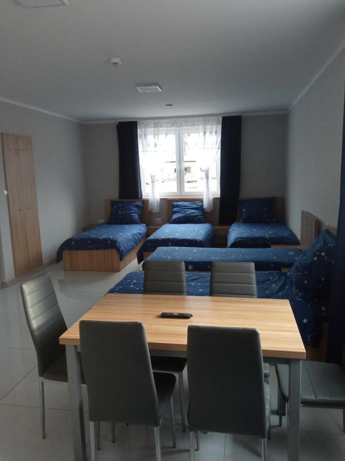 Hostel Czerwony Szafir Grodzisk Grodzisk Mazowiecki Exteriér fotografie